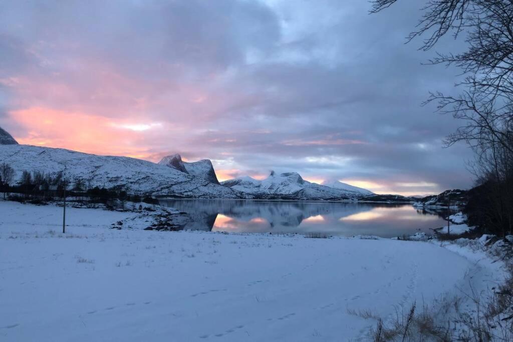 Efjord And Stetind Resort - Cabin Kobbernestinden Ballangen Exteriér fotografie